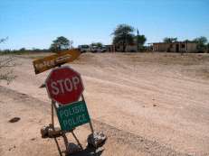 Namibischer Kontrollposten an der Grenze zu Botswana. © Valto