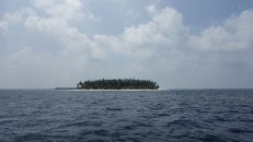 Vorbeifahrt an Thudufushi