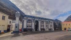 Die Bänke vor der Markthalle laden zu einem Deko-Bier ein.