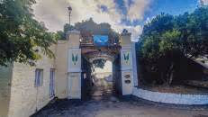 Durchschreitet man "The Arch" ...