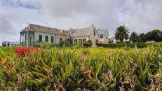 Das ursprünglich der East India Company gehörende Haus ist heute ein Museum, dessen Besuch ich absolut lohnenswert finde. Eine Stunde lang halten wir uns im Haus auf und versuchen einen Eindruck von Napoleons Leben im Exil zu gewinnen.